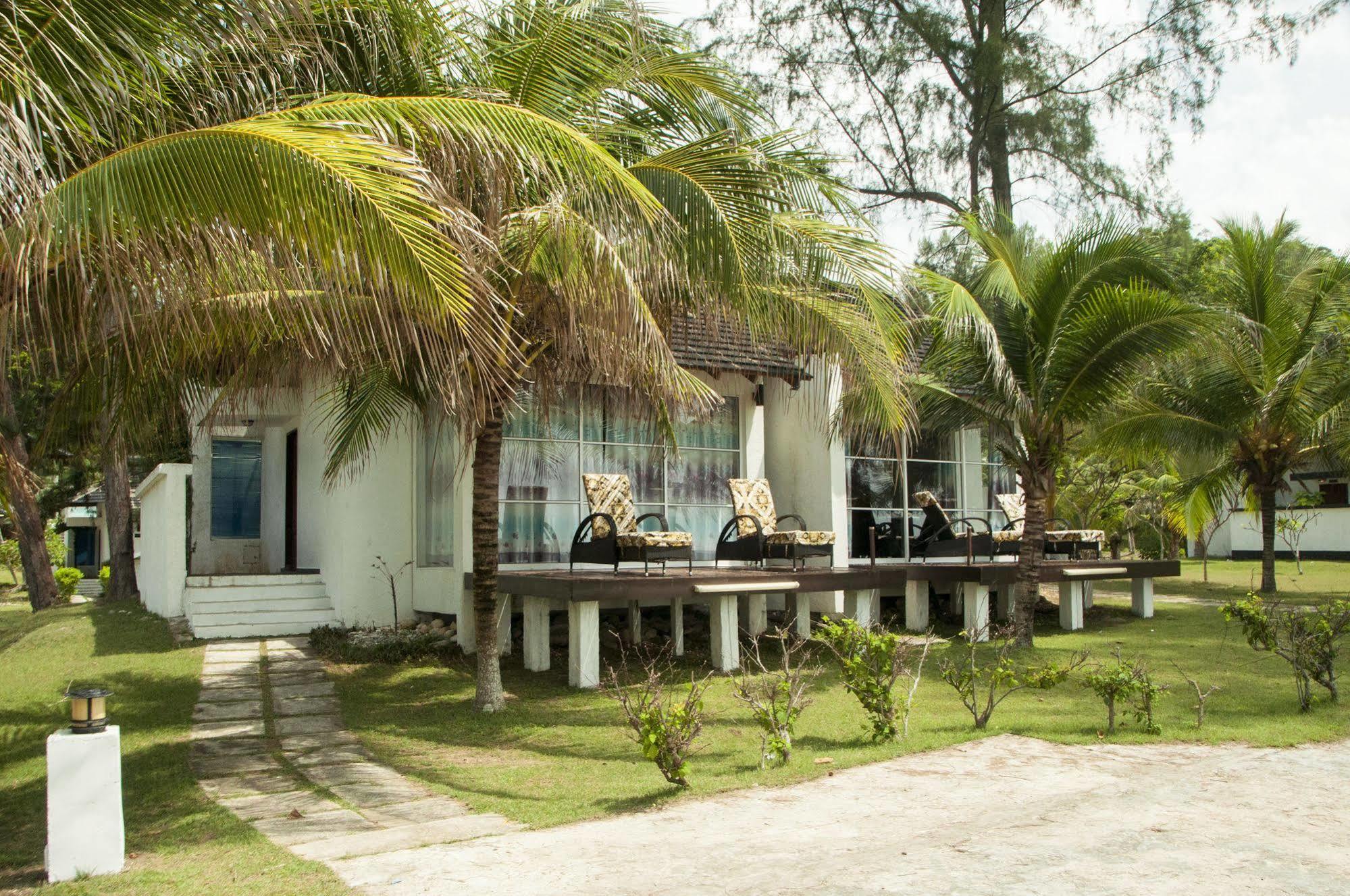 Sari Pacifica Resort & Spa, Sibu Island, Johor Pulau Sibu Zewnętrze zdjęcie